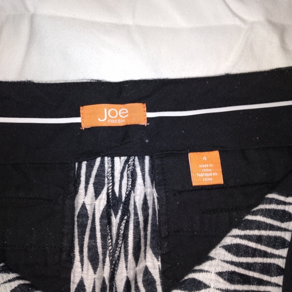 Joe Fresh Black and White Dress Short - Picture 5 of 5
